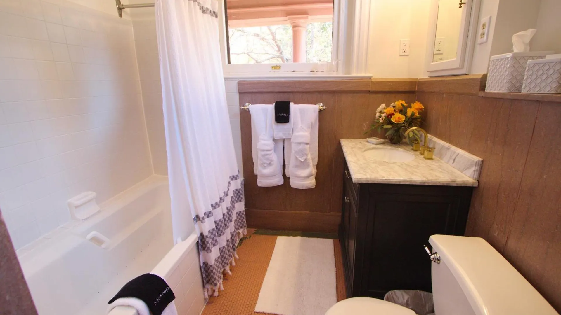 Bed & Breakfast Louisville Bourbon Inn